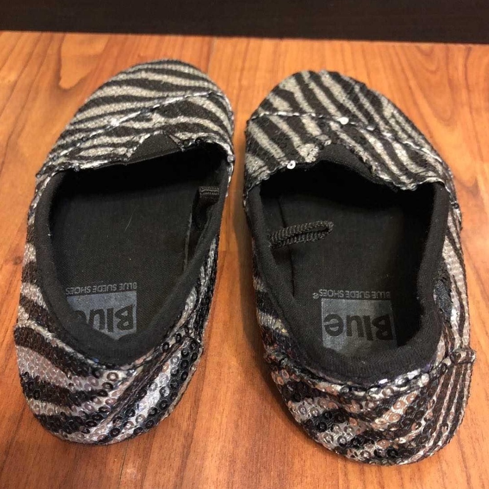 Sparkly Zebra-print Sequins Slip-on Shoes - Picture 3 of 4